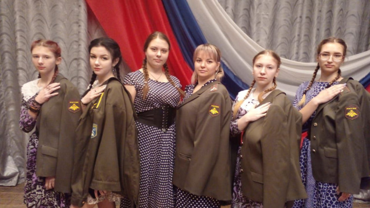 Праздничный концерт ко Дню Защитника Отечества.